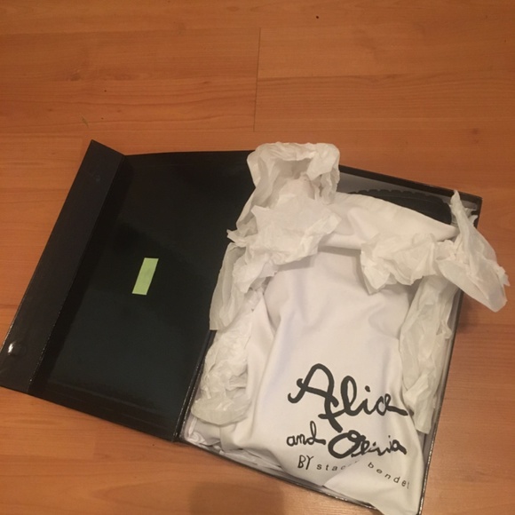 ALICE & OLIVIA LEATHER BOOTS - Picture 7 of 7